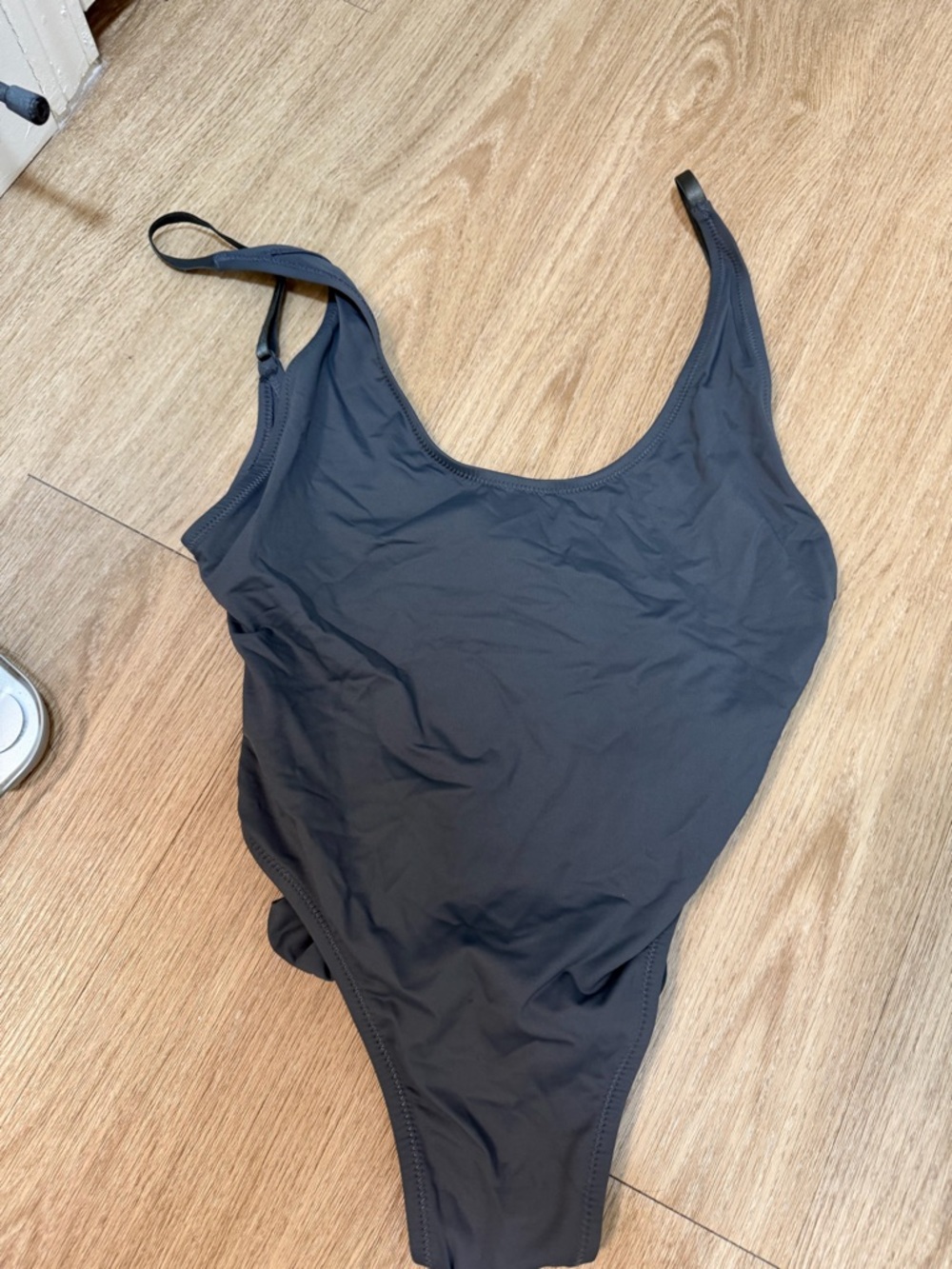 Skims scoop one piece NWT